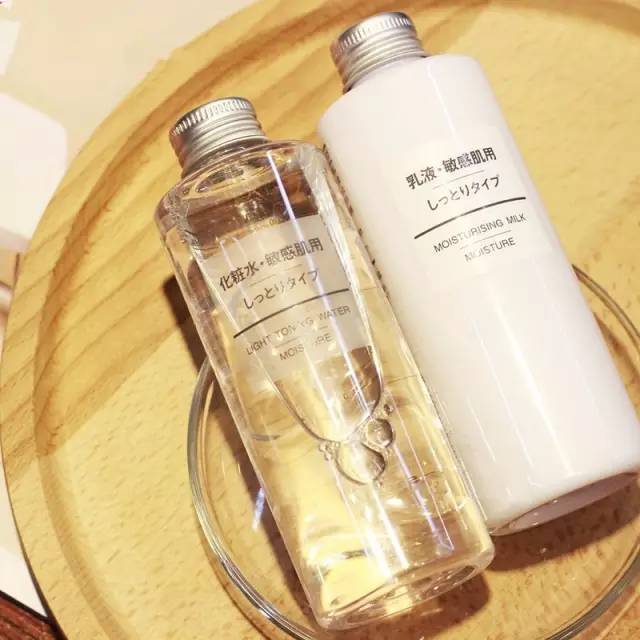 推荐给大家一款好用的护肤品,推荐一下最近很火的护肤品