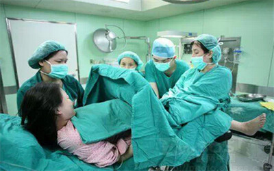 因这尴尬理由她怎样都不愿顺产，真相确实如此吗？