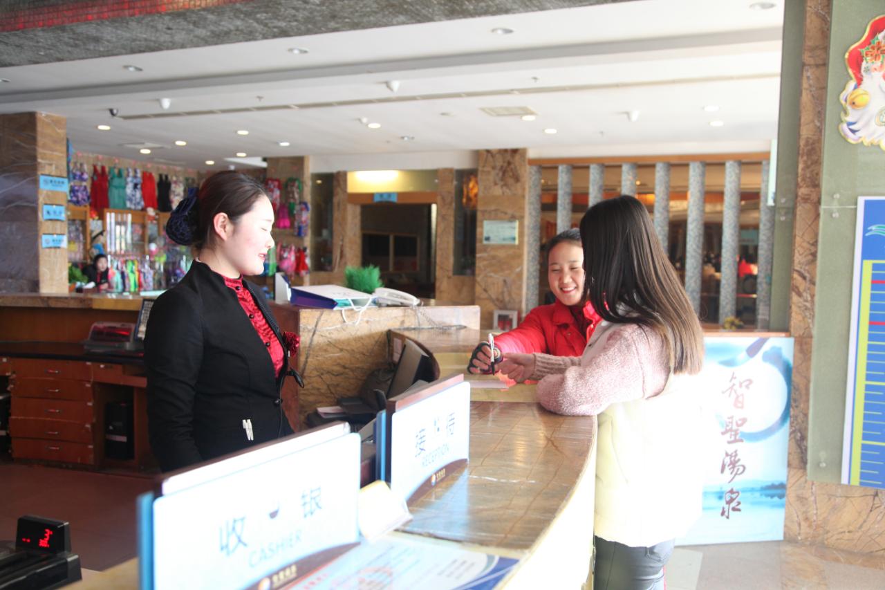 智圣汤泉两天一晚,智圣汤泉海浪时间