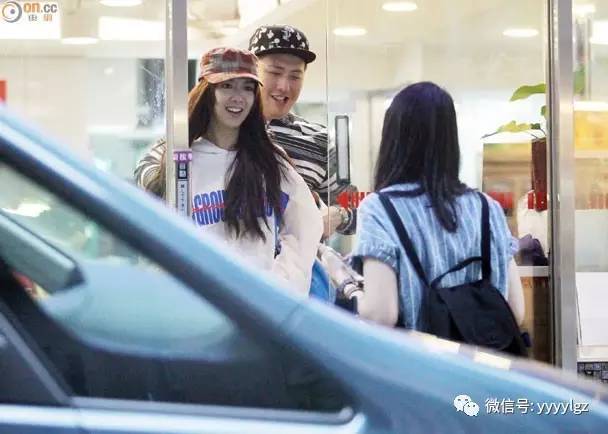 秘交三年富二代男友正式浮出水面，薛凯琪情归教育大鳄独子