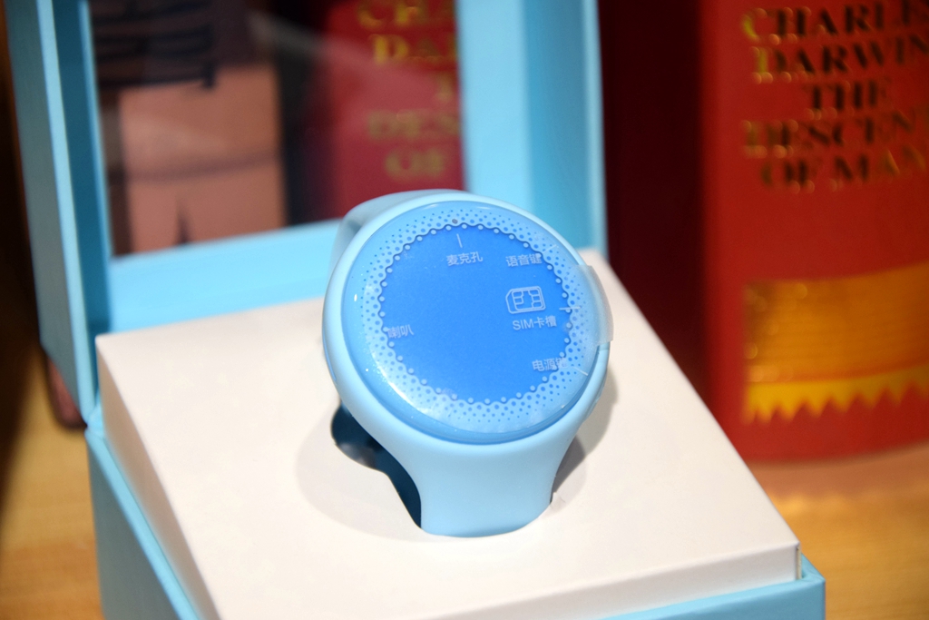颜值犹在，功能重头布局换来的贴心关怀-米兔儿童手表Q深评