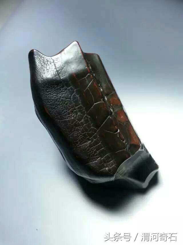 戈壁玛瑙温润如玉,心脏型戈壁玛瑙