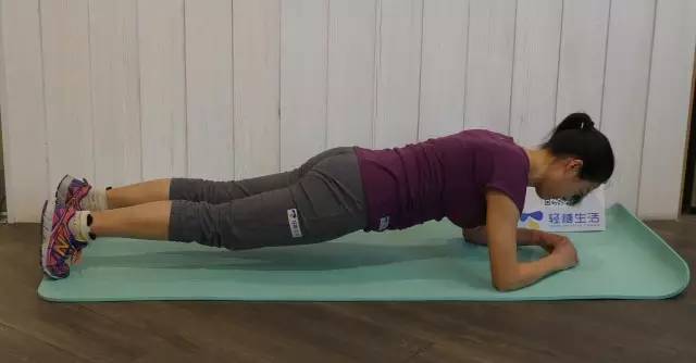 下腰疼痛一招解决,练习下腰后怎样防止腰痛