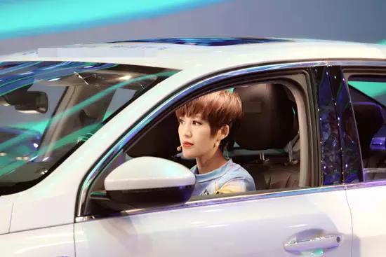 娱乐圈十大青衣女刘涛,女星刘涛赛车手