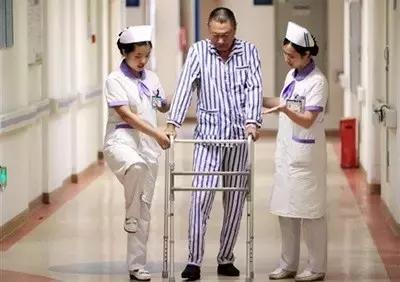 手术后不敢走路怎么克服阴影,术后病人卧床不让动怎么缓解