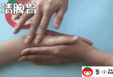 宝宝吃得不多还总是消化不良,吃奶婴儿积食消化不良吃什么