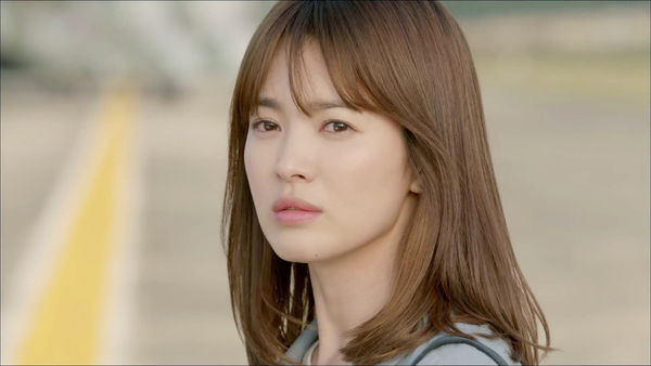 韩剧粉红色唇膏合集,盘点韩剧明星女主角同款口红