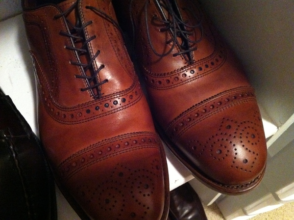 怎么避免穿正装像卖保险的,穿西装怎么才不像卖保险的