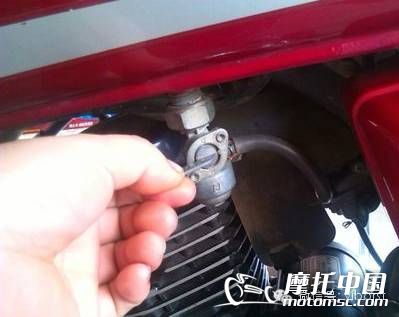 手把手教你清洗化油器,雅马哈踏板摩托车化油器清洗教程