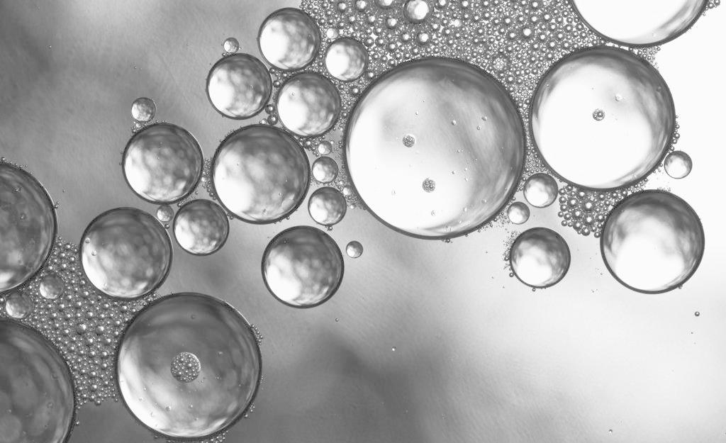 熬夜之后嘴唇上起小水泡,熬夜过后嘴巴里的血泡怎么办