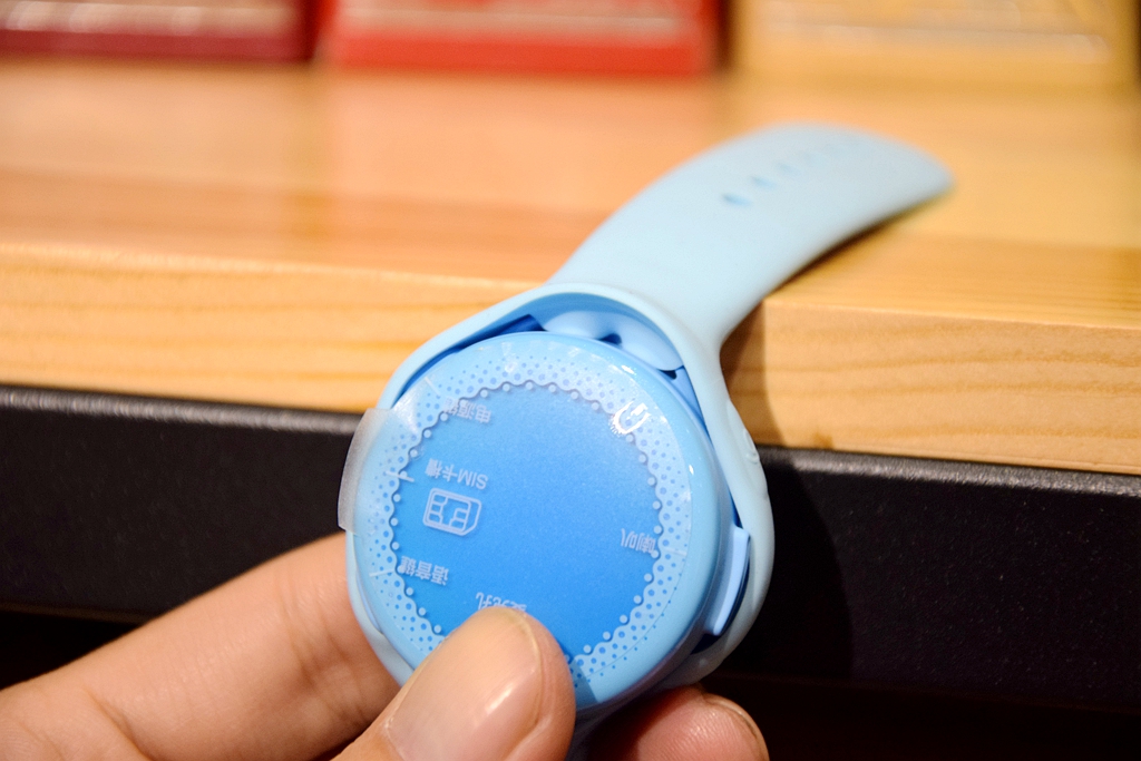 颜值犹在，功能重头布局换来的贴心关怀-米兔儿童手表Q深评