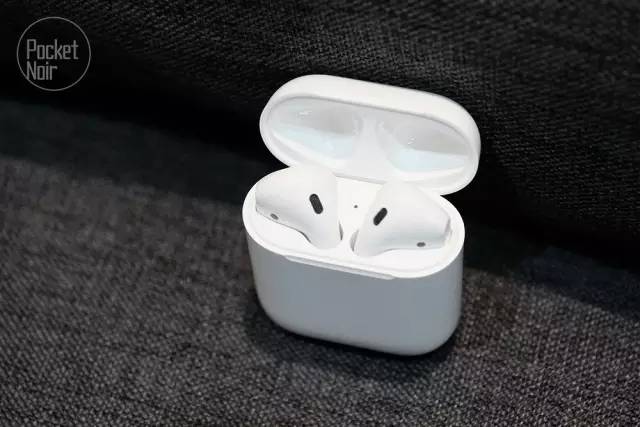 AirPods：头都快甩掉了，还是甩不掉它