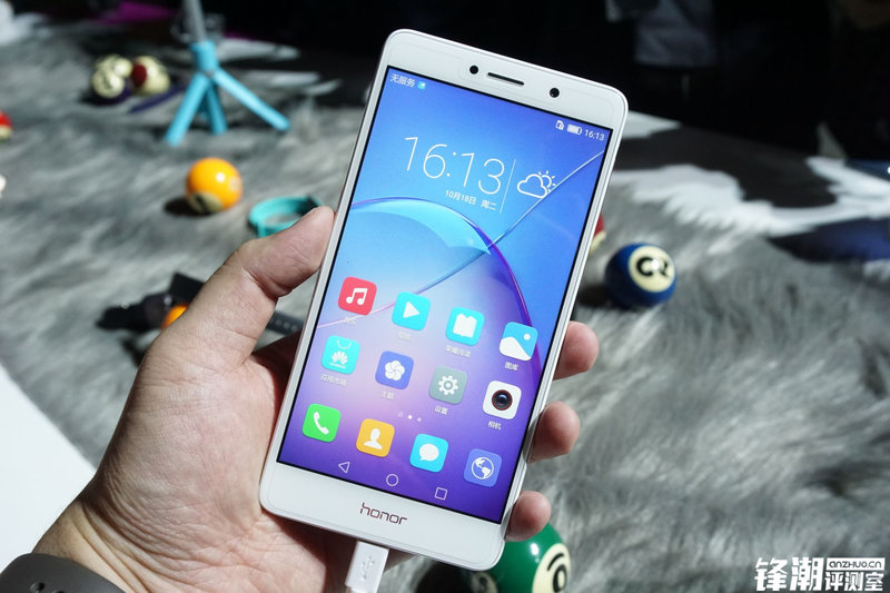 华为手机成信号榜霸主，你手上的机机上榜了吗？