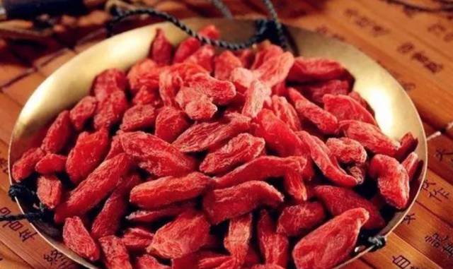 冬季怕冷应该吃什么补充营养,冬季进补到底有没有效