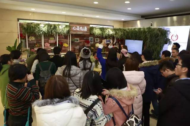 CSR共·创｜花的引领：从精神荒芜回归社区