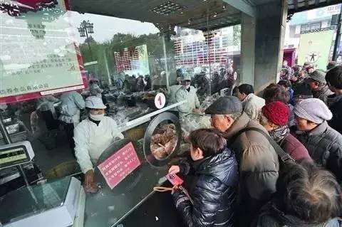 马上就冬至啦！卤菜想好在哪里买了么？苏州天天排长队的卤菜店都在这里了！