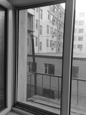 自己在家配制清洁剂清洗油烟机,在家做清洗油烟机重度污垢清洗剂