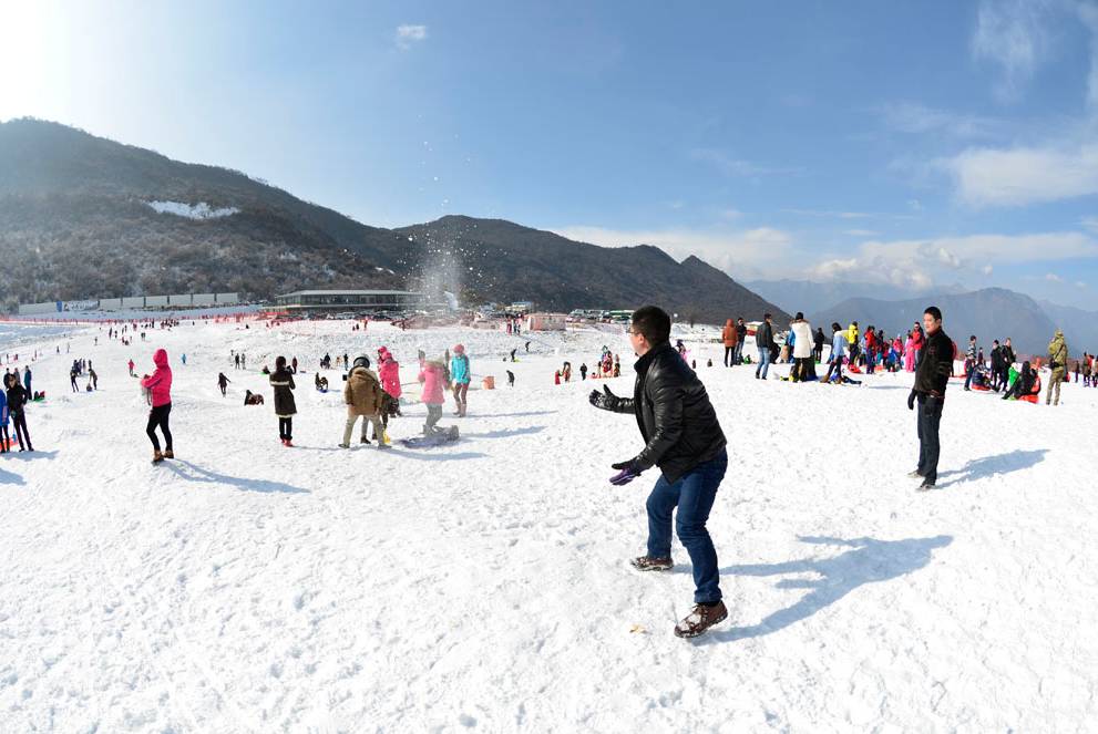 自由行去哪个滑雪场方便,松花湖滑雪一日游最佳攻略