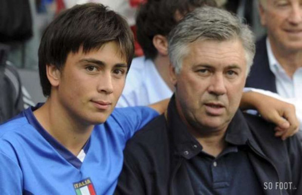 还真举贤不避亲，拜仁的教练组被安帅家族“承包”了