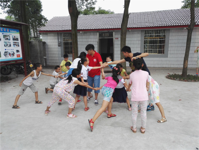 瞧，教育导报记者镜头下的2016！