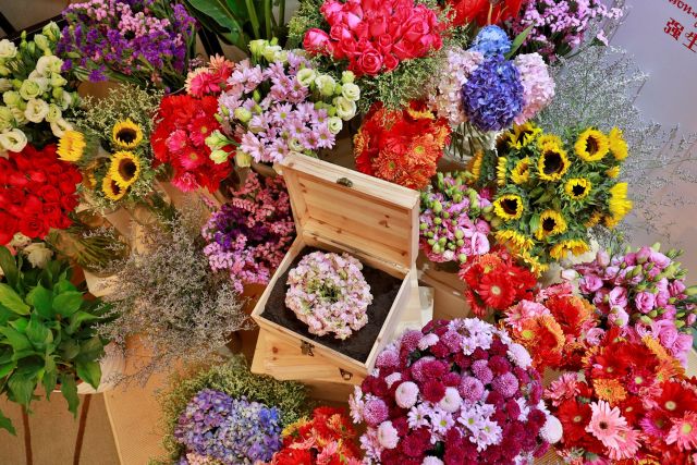 CSR共·创｜花的引领：从精神荒芜回归社区