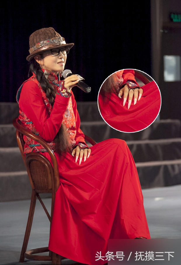 杨丽萍最后一次跳孔雀舞地点,杨丽萍跳的孔雀舞19岁