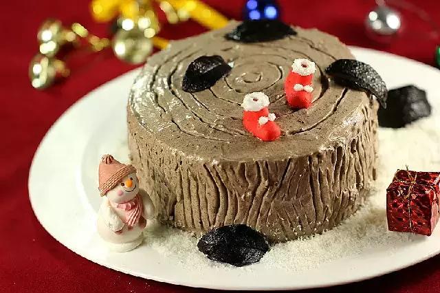 圣诞树桩蛋糕,圣诞节各种蛋糕做法