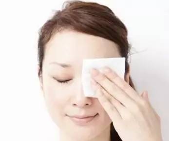 生活中哪些小细节有危险,经常不间断的嫁接睫毛有危害吗