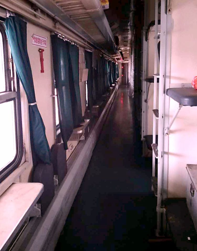 韶山伟人故居故事,韶山火车站历史资料