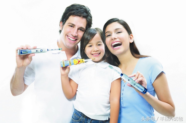 宝宝蛀牙特别臭,宝宝蛀牙都是因为吃糖吗