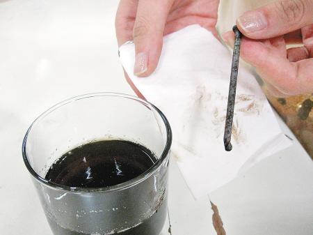 螺丝锈死拧不下来用可乐可以吗,螺丝生锈了拧不下来倒可乐有用吗