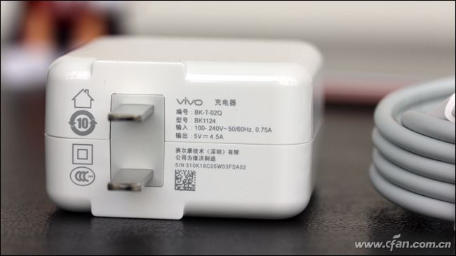 vivox9前后2000万柔光双摄,vivox9plus拍照评测视频
