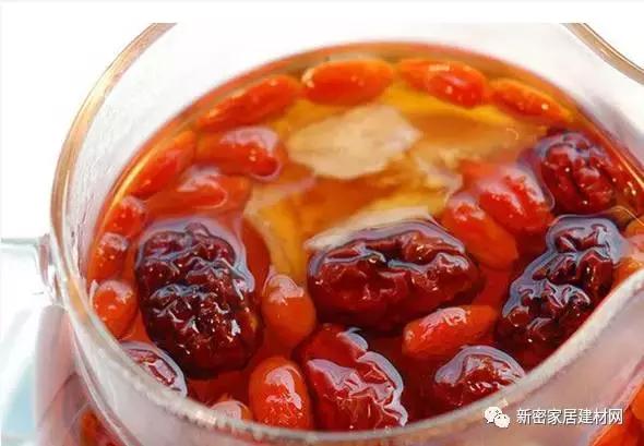 为什么有的人冬天手脚会冰冷,女孩子冬天手脚冰冷怎么办