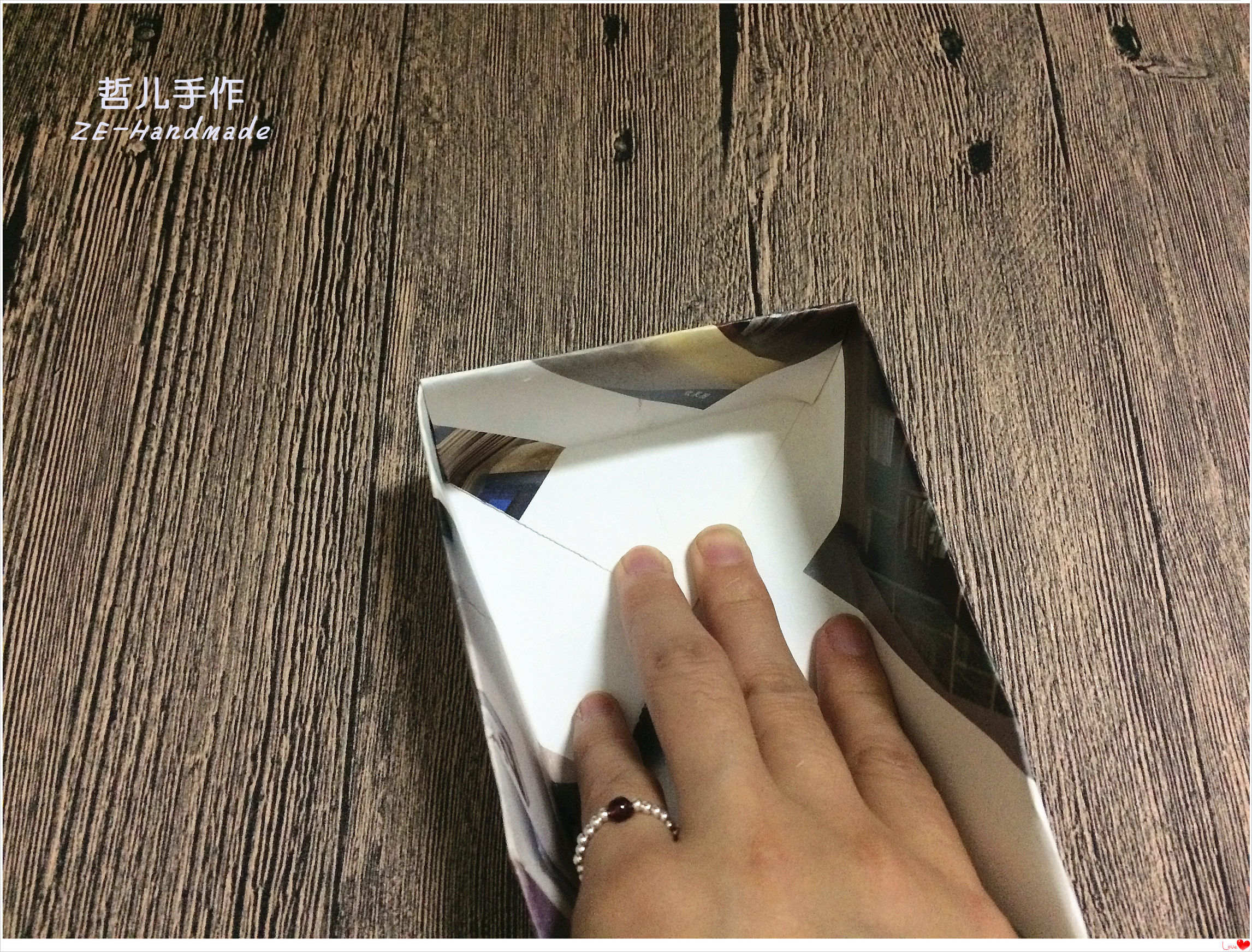 用瓶子折纸的牙签盒,折纸手工储物盒装饰品