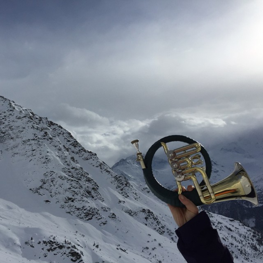 做核磁共振半道跑出来的多吗,做核磁共振途中为什么要推针水