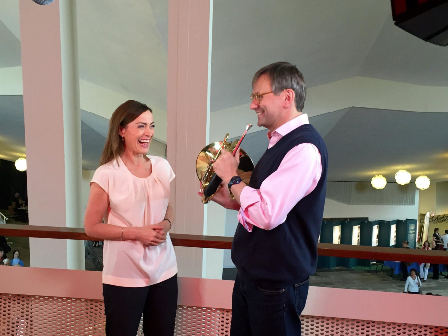 做核磁共振半道跑出来的多吗,做核磁共振途中为什么要推针水