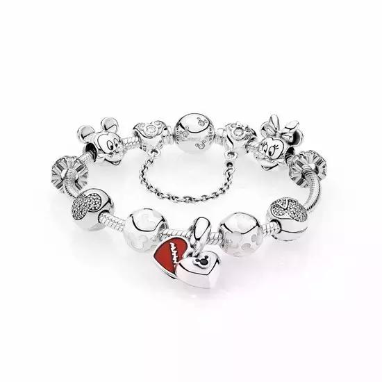 时日谈丨看这家全球最有钱的珠宝公司是怎么抢占市场的？