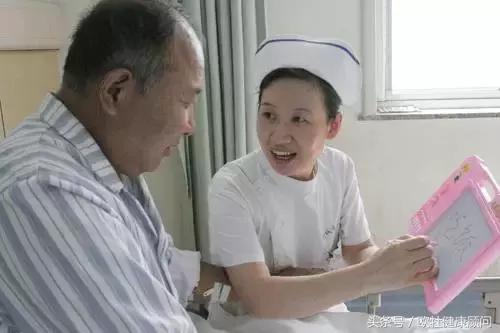 说不出来话是中风的前兆吗,说不出来话是脑血栓前兆