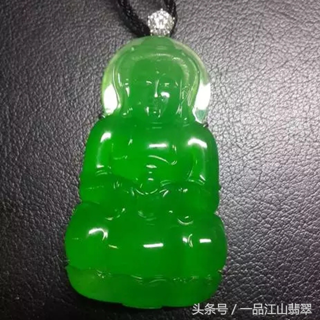 翡翠颜色和估价,冰糯翡翠颜色深浅价值