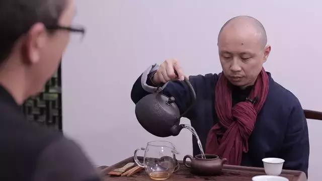 学会这几招，你也能挑选一把称心如意的铁壶