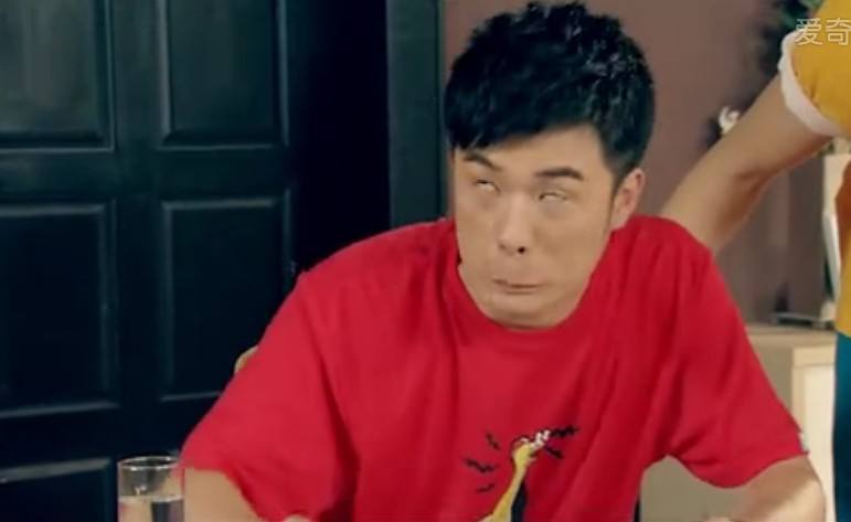 以前有名的搞笑网红papi酱,网红papi酱视频双十一