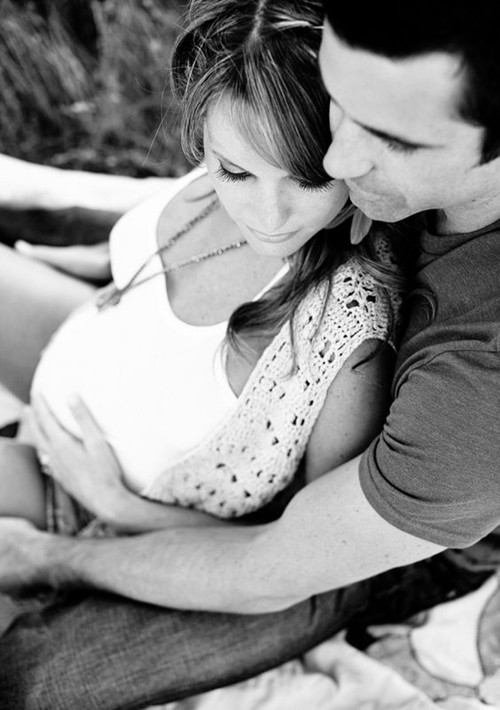 孕妇胸口喉咙有烧灼感怎么回事,孕妇感觉喉咙到胸口有灼伤感觉