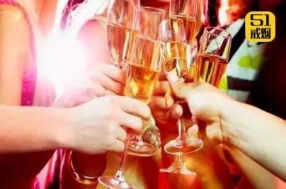 吸烟可以提神醒脑吗,抽烟有助于解酒吗