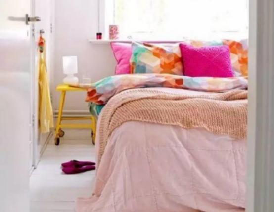 极简主义装修风格床头柜,经典床头柜装修设计