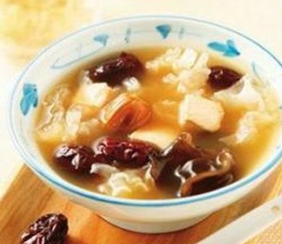 健康之路轻轻松松度过更年期,如何运用食疗法治愈更年期