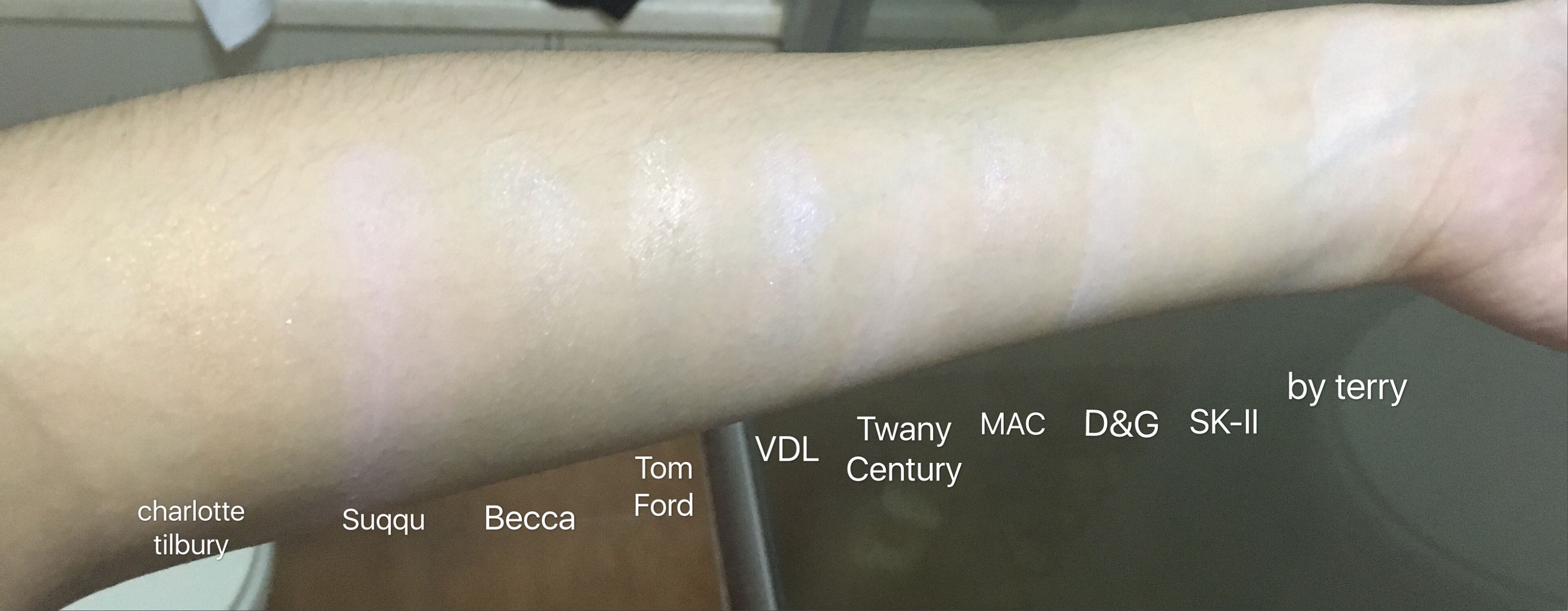 光感明亮肌肤乳液,皮肤发光发亮的护肤品