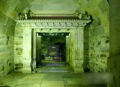 慈禧墓被盗后真实影像,慈禧墓被盗之谜下