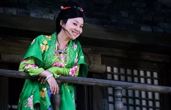 爱美的女人是不分年龄段的,爱美的女人青春永不老