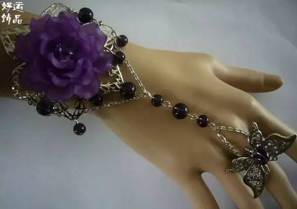 时髦办｜直男现在都懂小猪皮CPU和TFboys口红啦（普天同庆）