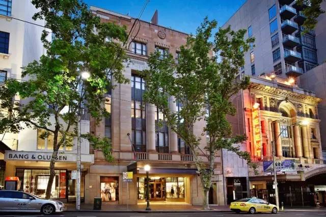 这几个国家太诱惑，直飞、免签、路边就能吃到米其林、国家公园免费一整年，是时候策划一场明年的旅行了！